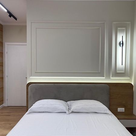 Gem In The Heart Of Tirana 아파트 외부 사진